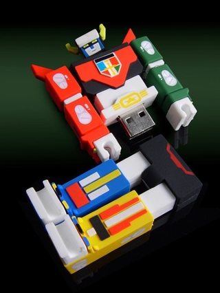 Illustration for article titled Would I Like This Voltron USB Drive? Yes, I Would